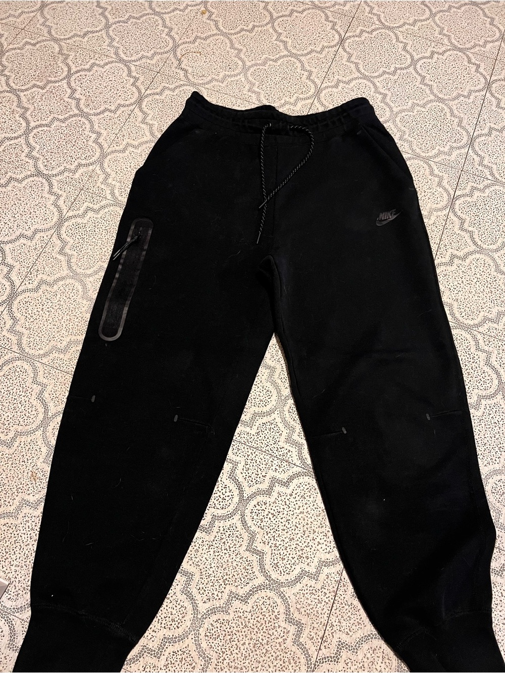 Men Nike Black Jogger Sweatpants with Logo